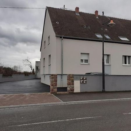 Court Sejour Apartment Houssen Luaran gambar