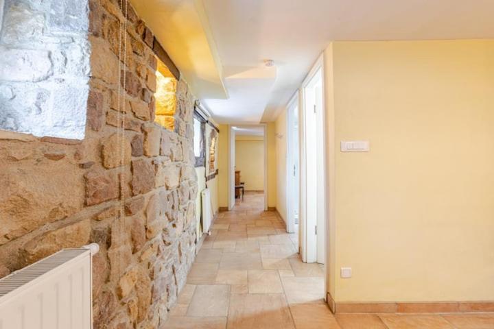 Court Sejour Apartment Houssen Luaran gambar